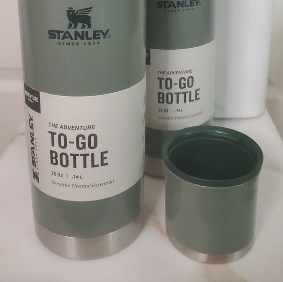 Stanley To go bottle - Picture 3 of 3